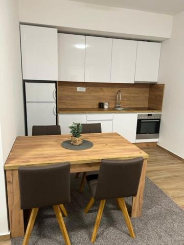 Centar Ns 5 Apartment Novi Sad Exterior photo
